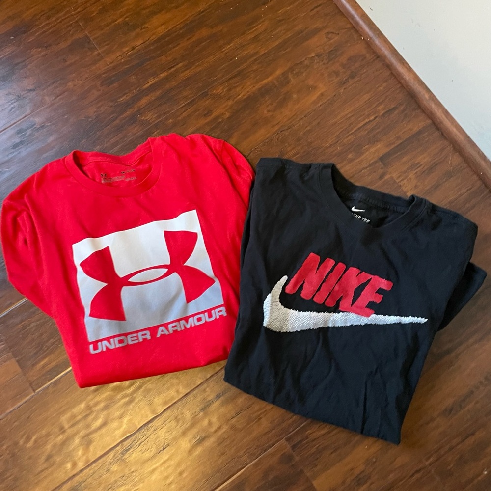 2 Mens (Sm) Nike & UA T-shirts Bundle
